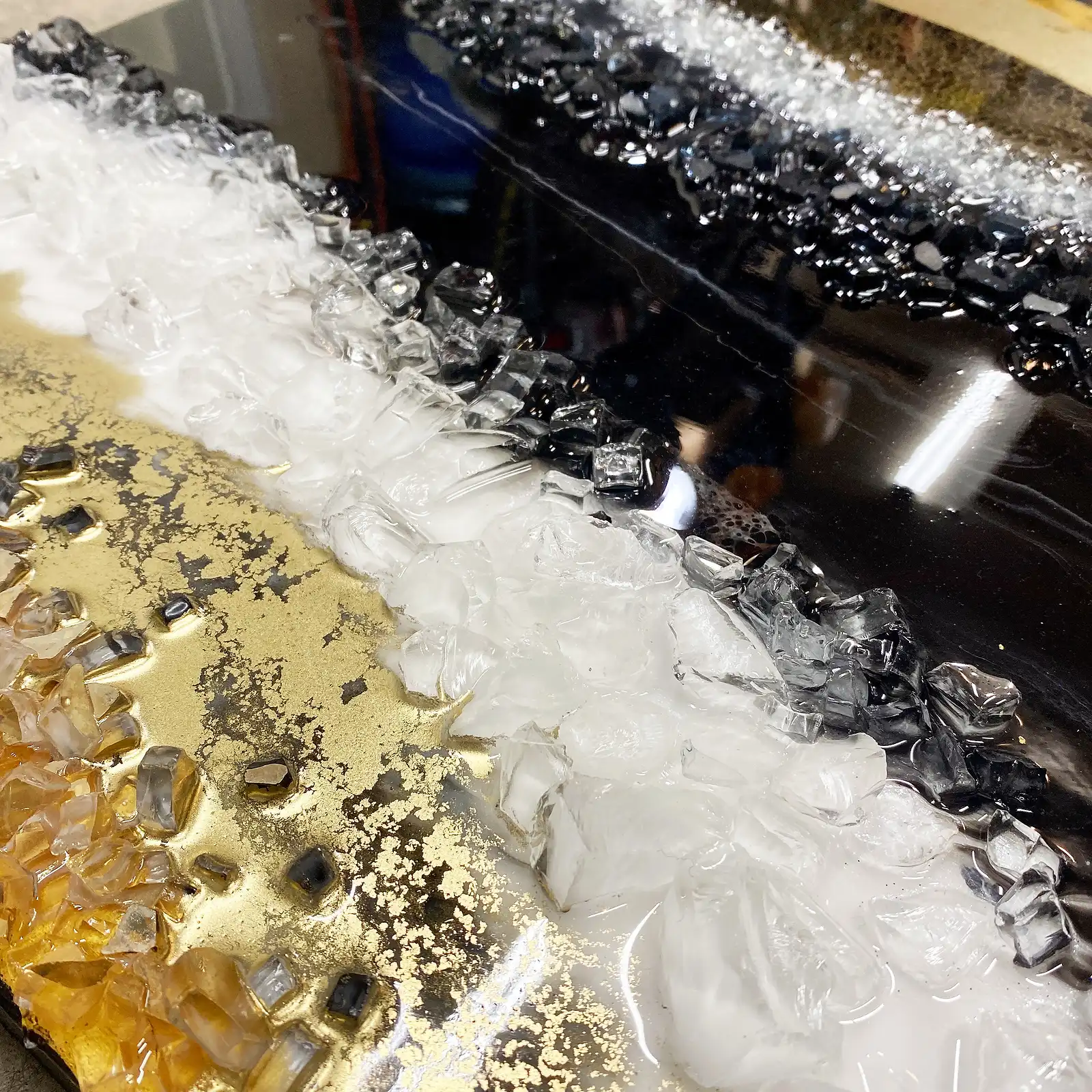 Thumbnail: Black Agate